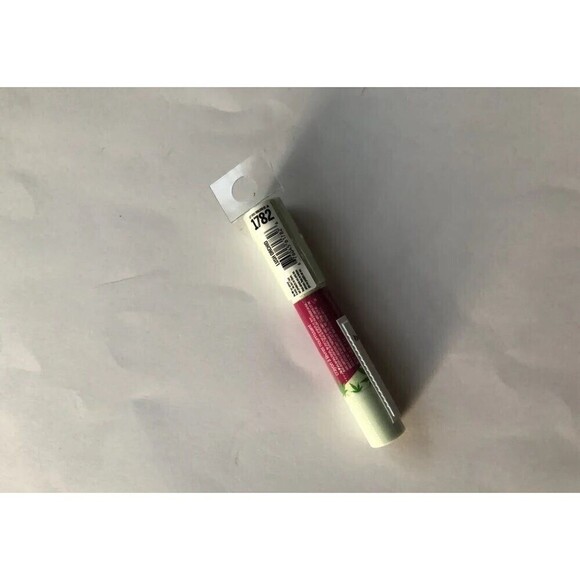 HARD CANDY All Matte Up Lip Crayon LUSH ORCHID - Picture 2 of 2